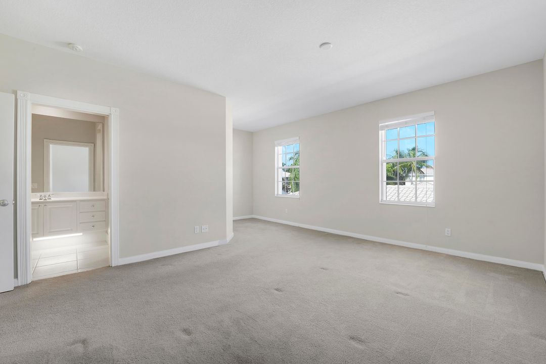 For Rent: $3,600 (3 beds, 3 baths, 1830 Square Feet)