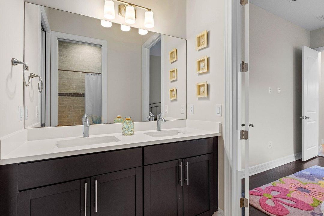 待售: $1,425,000 (4 贝兹, 3 浴室, 3073 平方英尺)