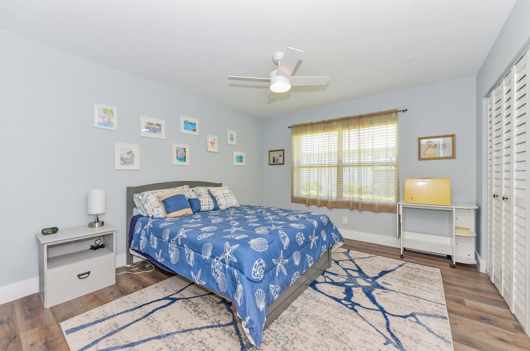 На продажу: $229,900 (2 спален, 2 ванн, 1411 Квадратных фут)