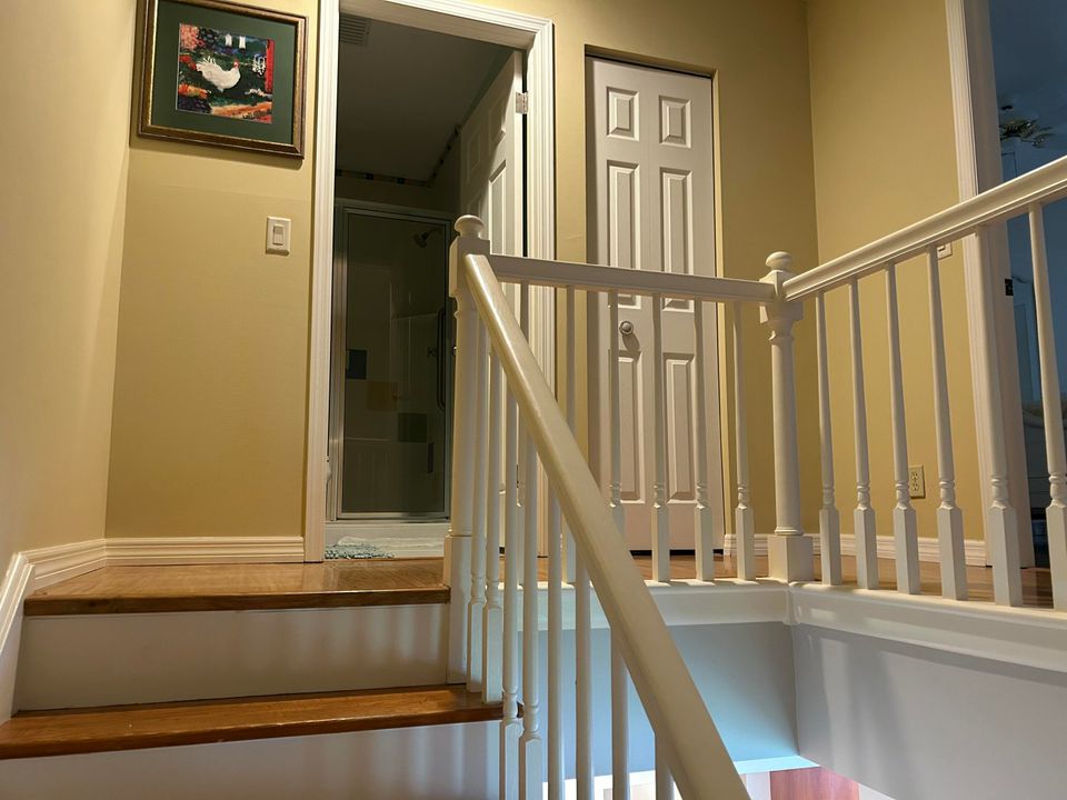 For Rent: $4,000 (2 beds, 2 baths, 1230 Square Feet)