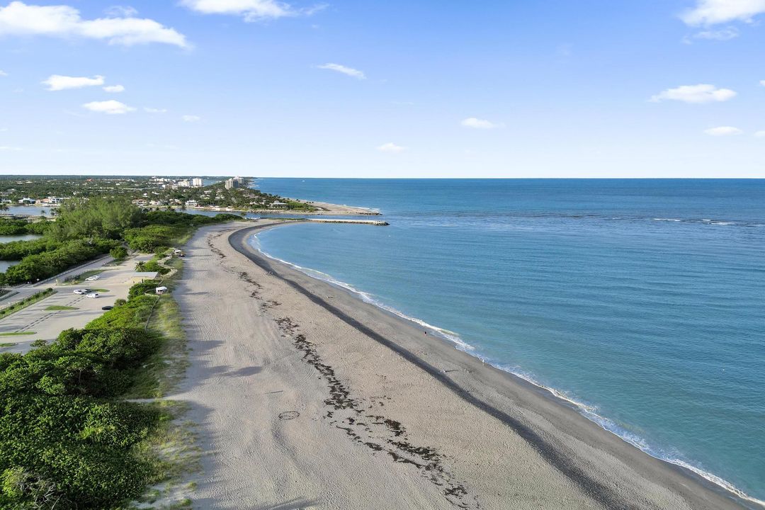 For Rent: $8,500 (2 beds, 2 baths, 1270 Square Feet)