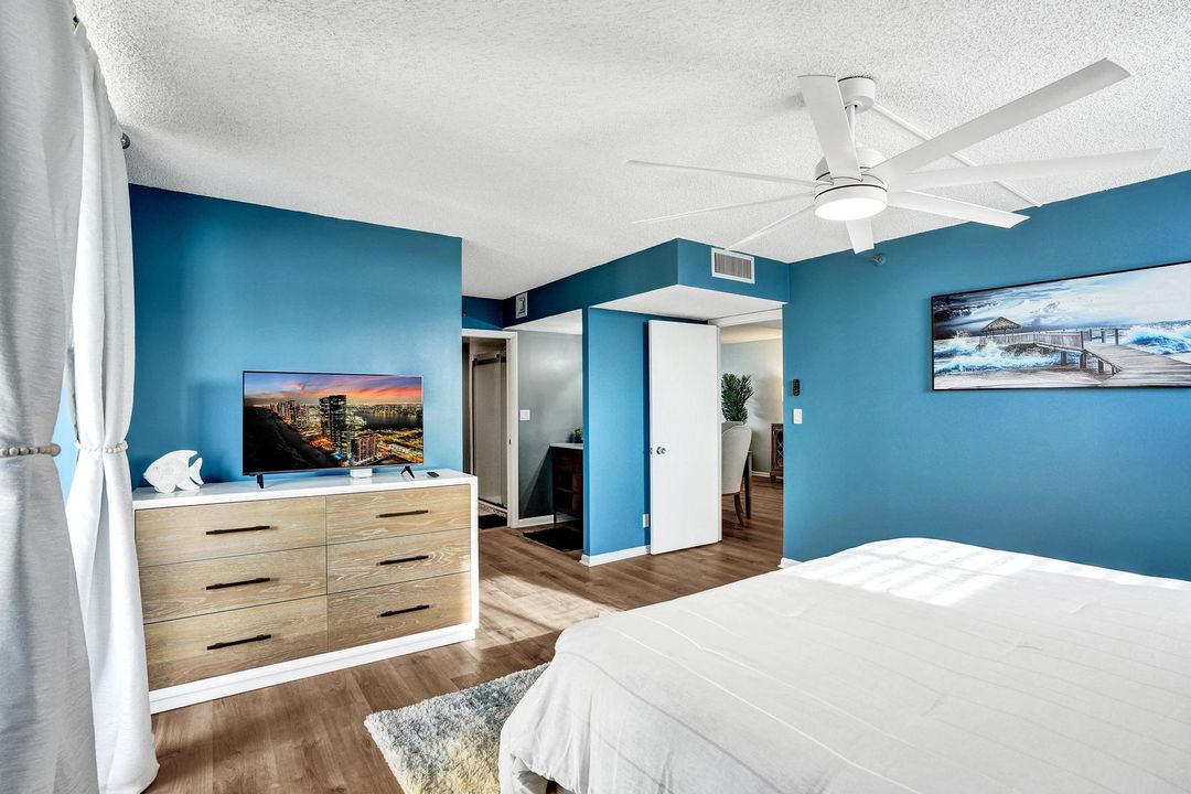 For Rent: $8,500 (2 beds, 2 baths, 1270 Square Feet)