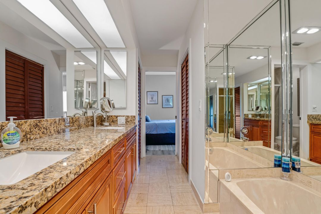 待售: $375,000 (2 贝兹, 2 浴室, 1323 平方英尺)