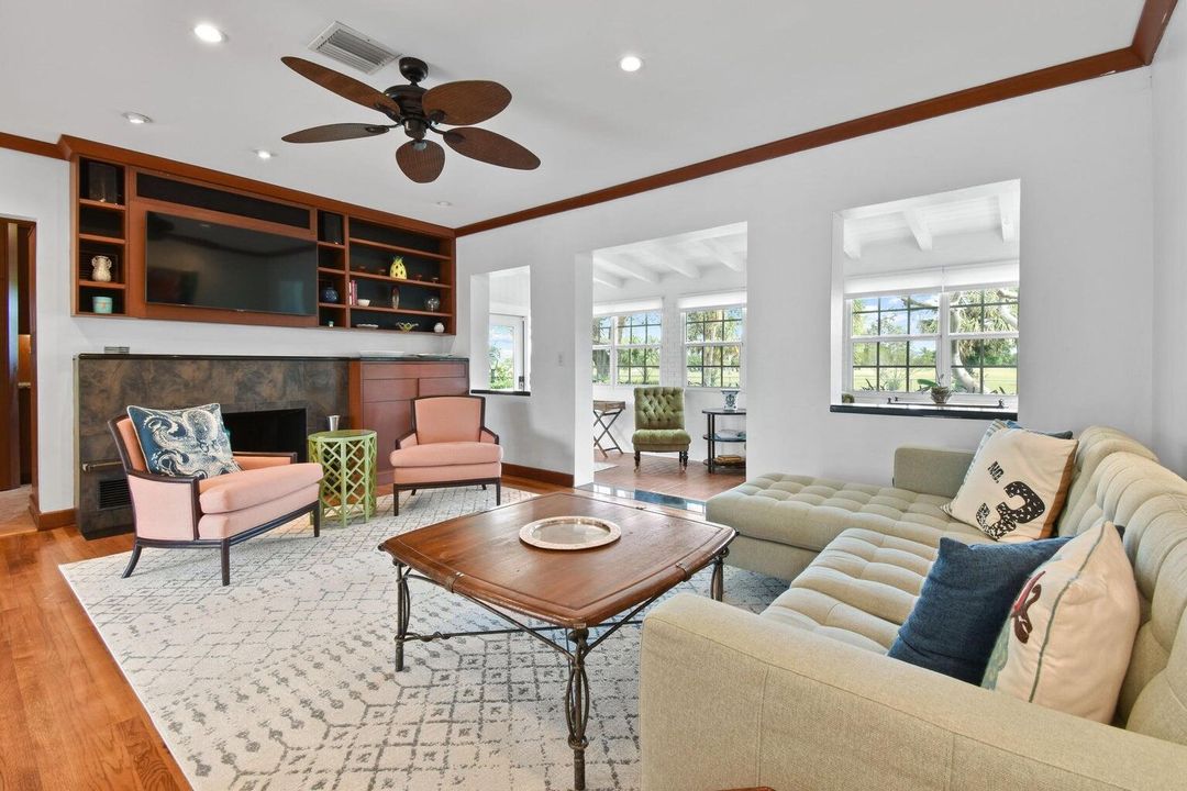 For Rent: $3,800 (2 beds, 2 baths, 1365 Square Feet)