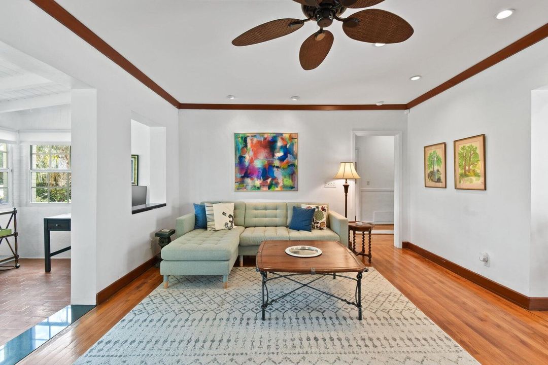 For Rent: $3,800 (2 beds, 2 baths, 1365 Square Feet)