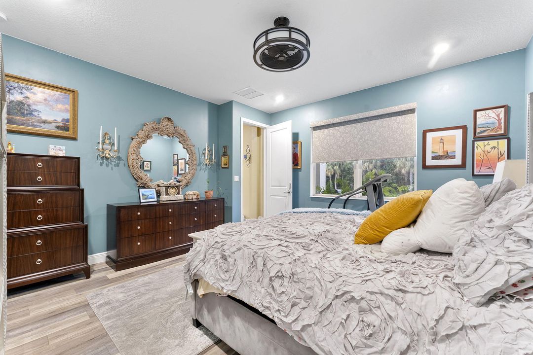 En Venta: $725,000 (4 camas, 3 baños, 2179 Pies cuadrados)