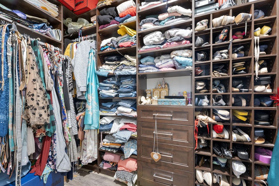 En Venta: $725,000 (4 camas, 3 baños, 2179 Pies cuadrados)