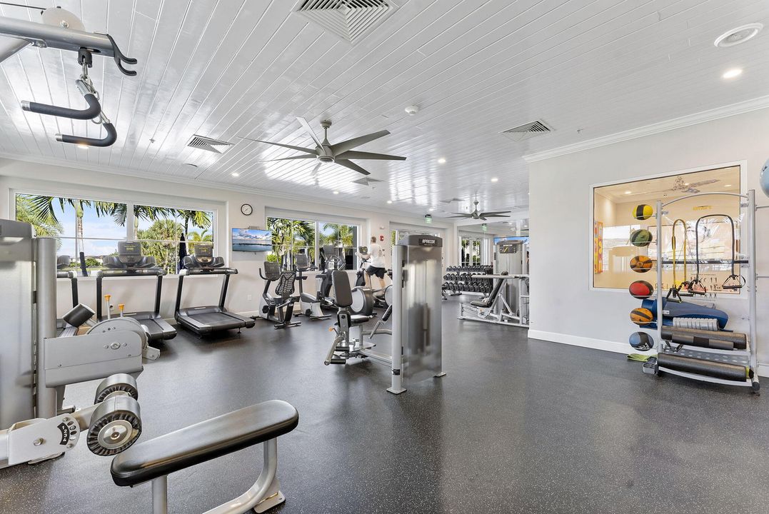 En Venta: $725,000 (4 camas, 3 baños, 2179 Pies cuadrados)