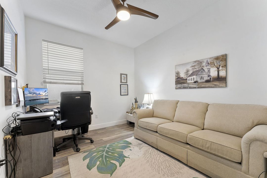 En Venta: $725,000 (4 camas, 3 baños, 2179 Pies cuadrados)