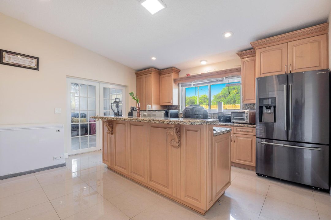 En Renta: $3,750 (4 camas, 2 baños, 1872 Pies cuadrados)