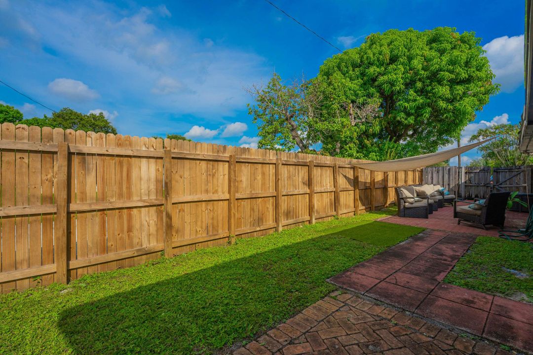 En Renta: $3,750 (4 camas, 2 baños, 1872 Pies cuadrados)