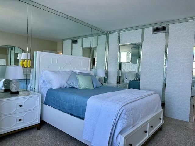 出租: $2,500 (1 贝兹, 1 浴室, 804 平方英尺)