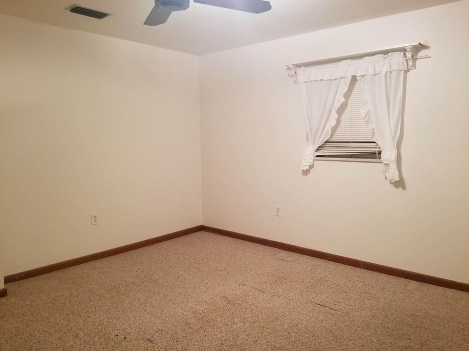 En Venta: $240,000 (2 camas, 2 baños, 1380 Pies cuadrados)