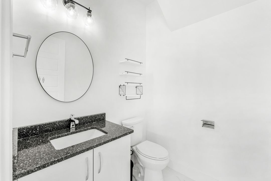 For Sale: $1,645,000 (5 beds, 4 baths, 3927 Square Feet)