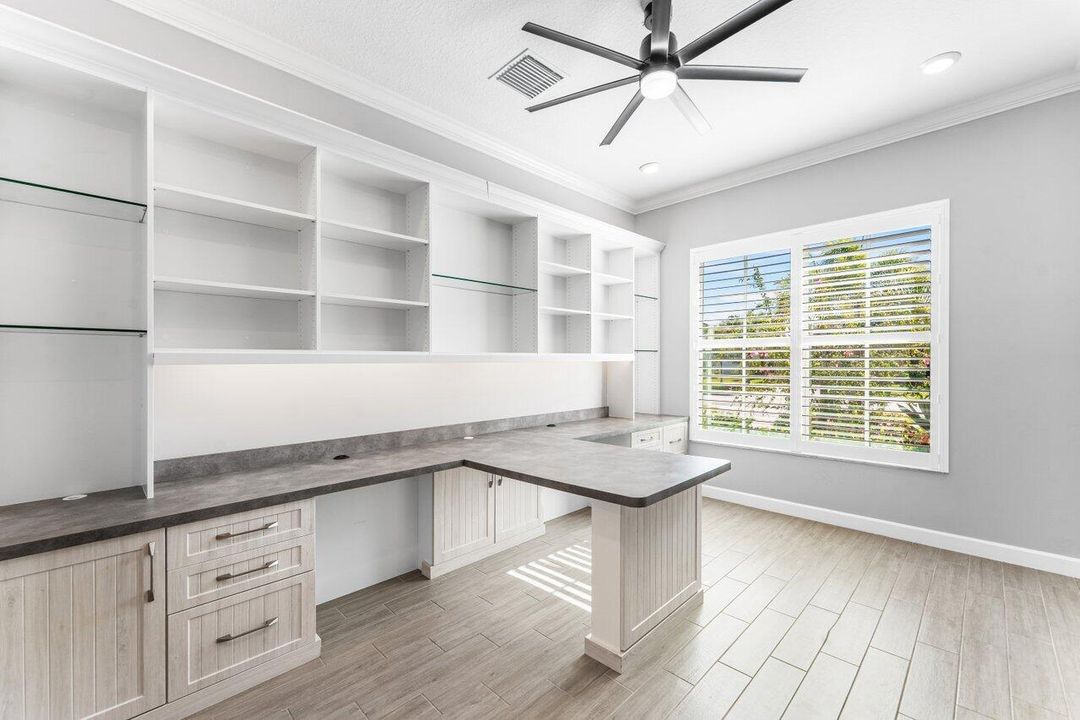 待售: $875,000 (4 贝兹, 3 浴室, 3001 平方英尺)