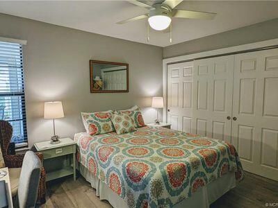 For Rent: $2,500 (2 beds, 2 baths, 1306 Square Feet)