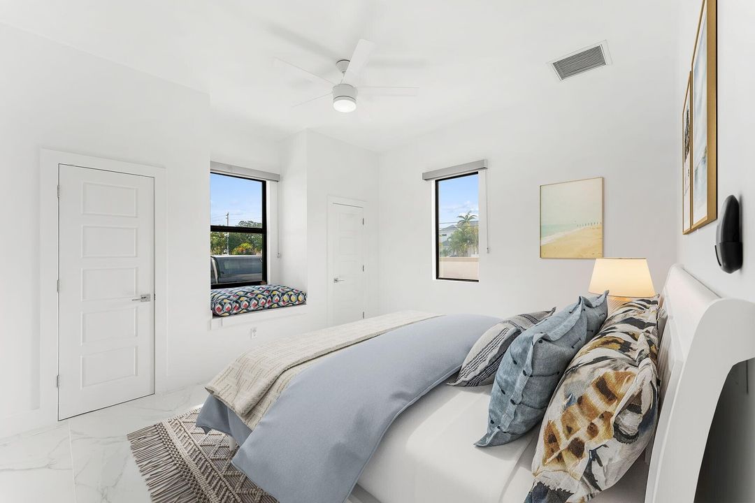 For Sale: $1,645,000 (5 beds, 4 baths, 3927 Square Feet)