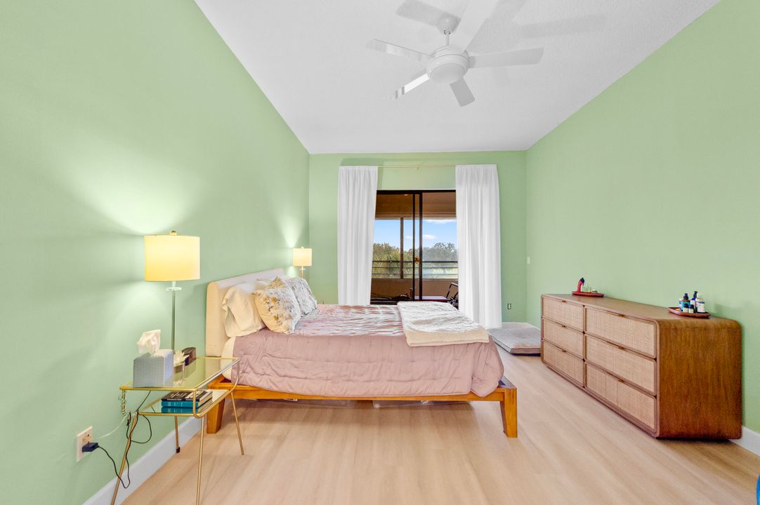 待售: $349,999 (1 贝兹, 1 浴室, 1089 平方英尺)