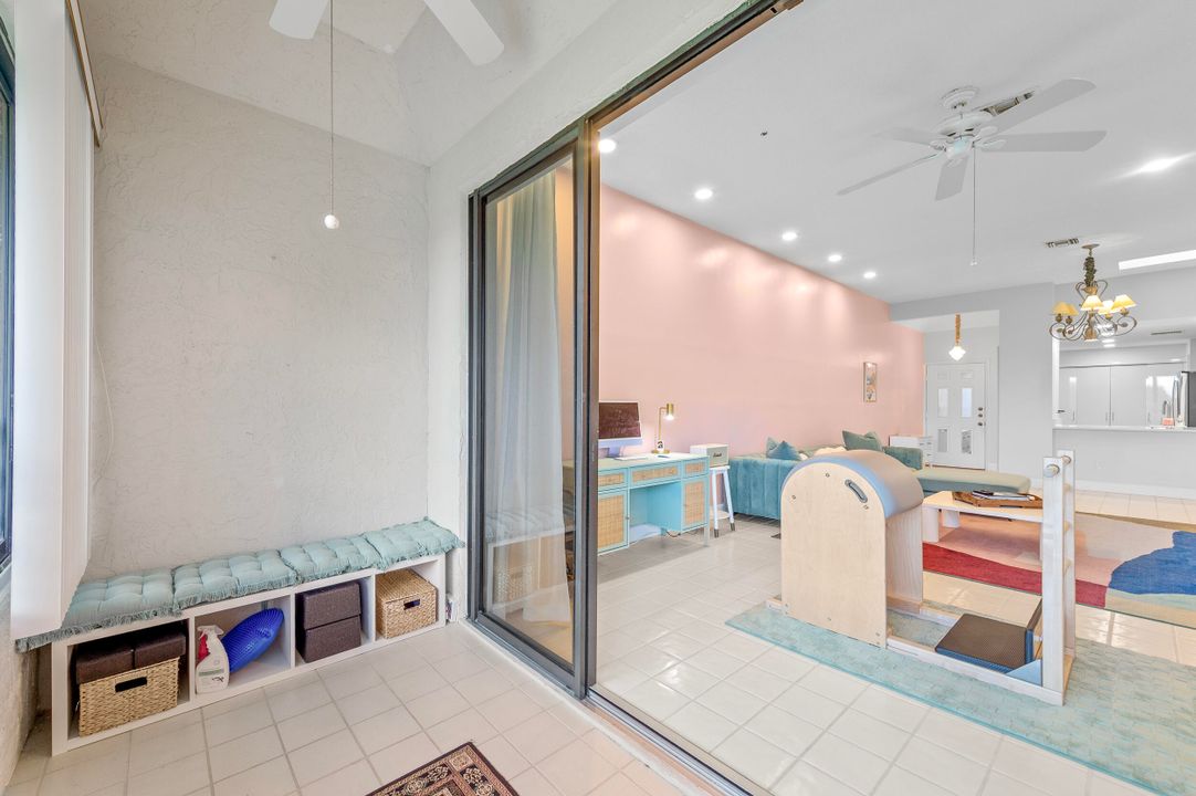 待售: $349,999 (1 贝兹, 1 浴室, 1089 平方英尺)