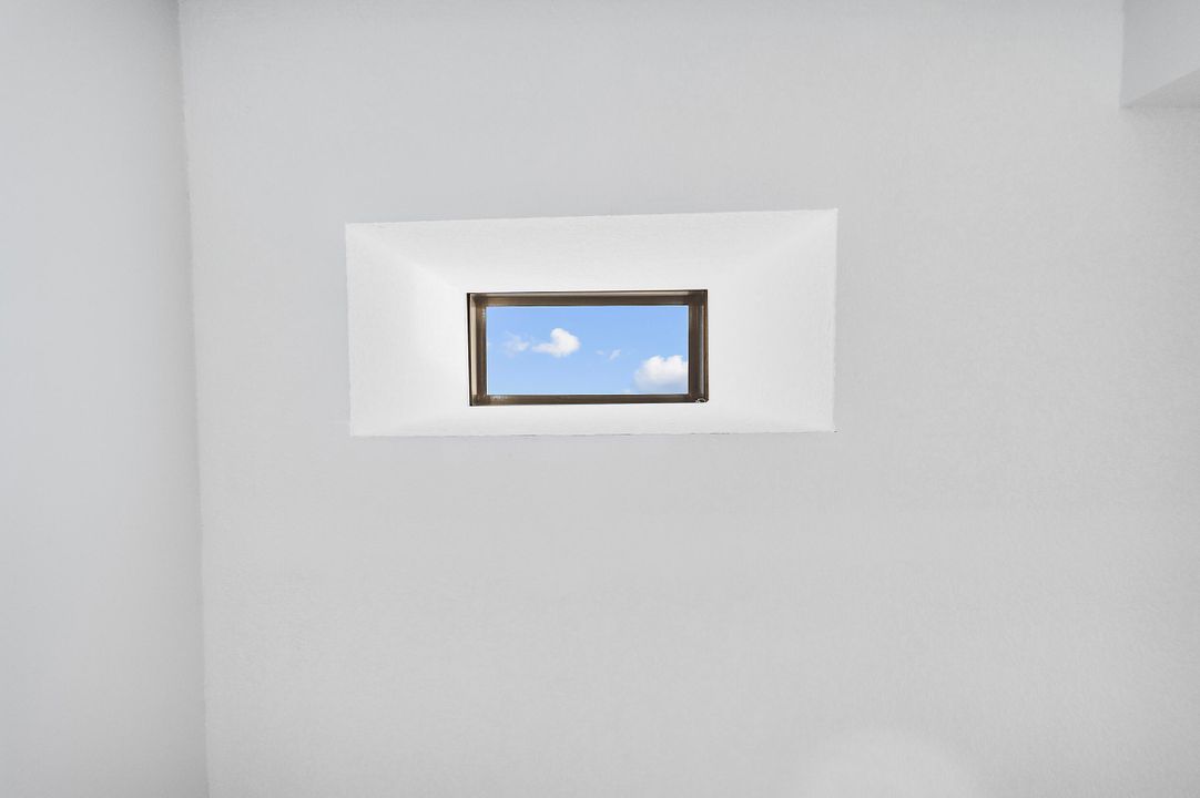 待售: $349,999 (1 贝兹, 1 浴室, 1089 平方英尺)