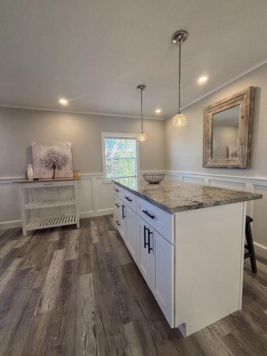 For Sale: $65,000 (2 beds, 2 baths, 981 Square Feet)