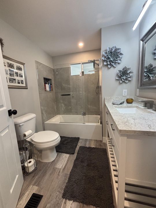 For Sale: $65,000 (2 beds, 2 baths, 981 Square Feet)