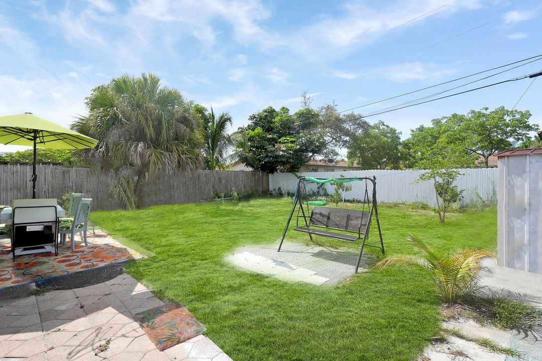 For Sale: $500,000 (3 beds, 2 baths, 1184 Square Feet)