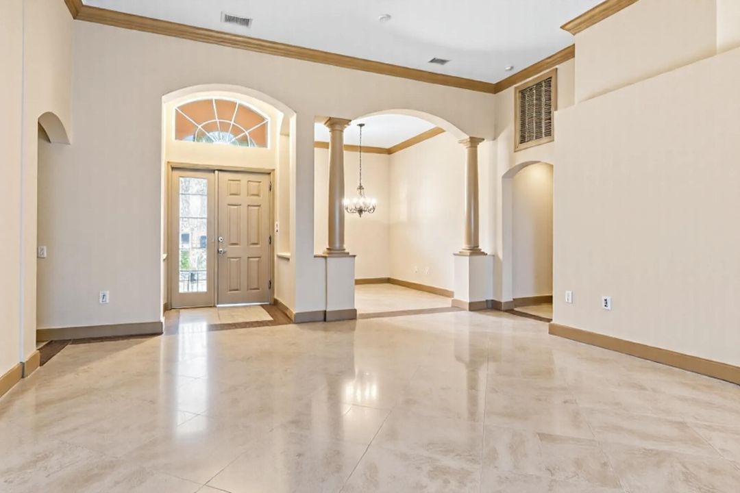 En Venta: $805,000 (3 camas, 2 baños, 2756 Pies cuadrados)