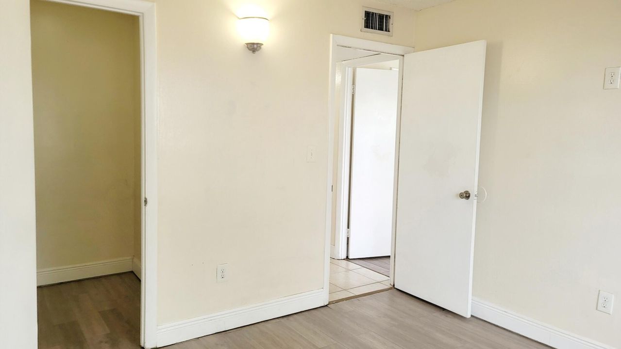 For Rent: $1,850 (2 beds, 2 baths, 1036 Square Feet)