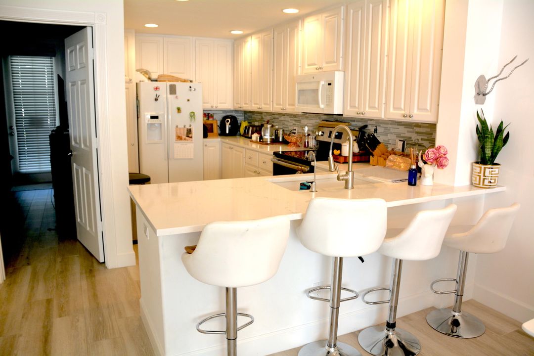 For Rent: $4,200 (3 beds, 3 baths, 1830 Square Feet)