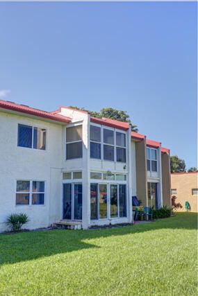 В аренду: $1,750 (2 спален, 2 ванн, 888 Квадратных фут)