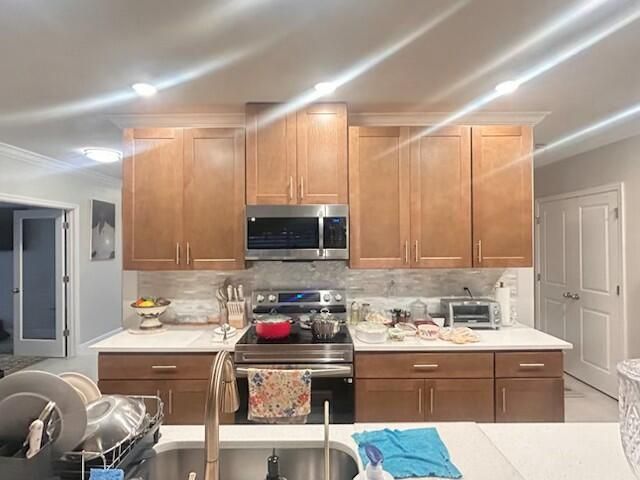 En Renta: $2,650 (5 camas, 3 baños, 2296 Pies cuadrados)