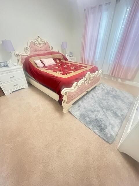 En Renta: $2,650 (5 camas, 3 baños, 2296 Pies cuadrados)