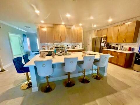 En Renta: $2,650 (5 camas, 3 baños, 2296 Pies cuadrados)