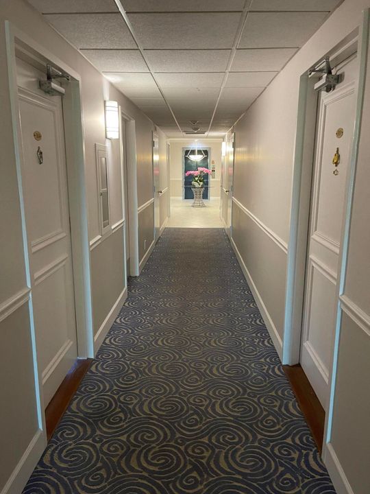 En Venta: $299,000 (1 camas, 1 baños, 896 Pies cuadrados)