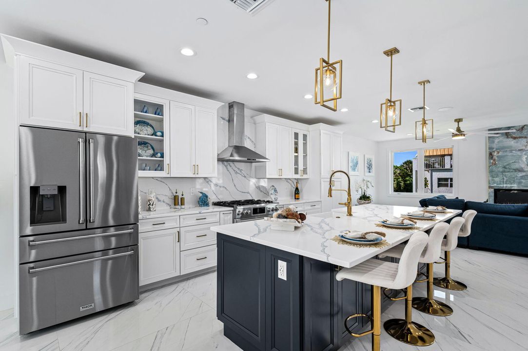 For Sale: $2,999,999 (3 beds, 4 baths, 3022 Square Feet)