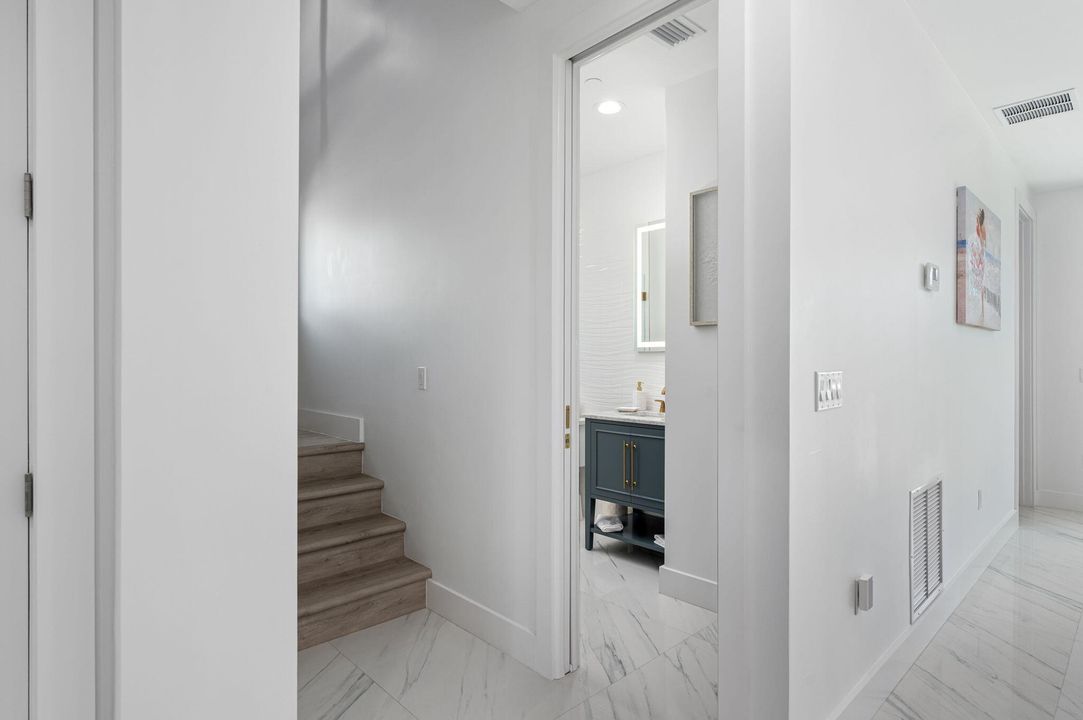 For Sale: $2,999,999 (3 beds, 4 baths, 3022 Square Feet)