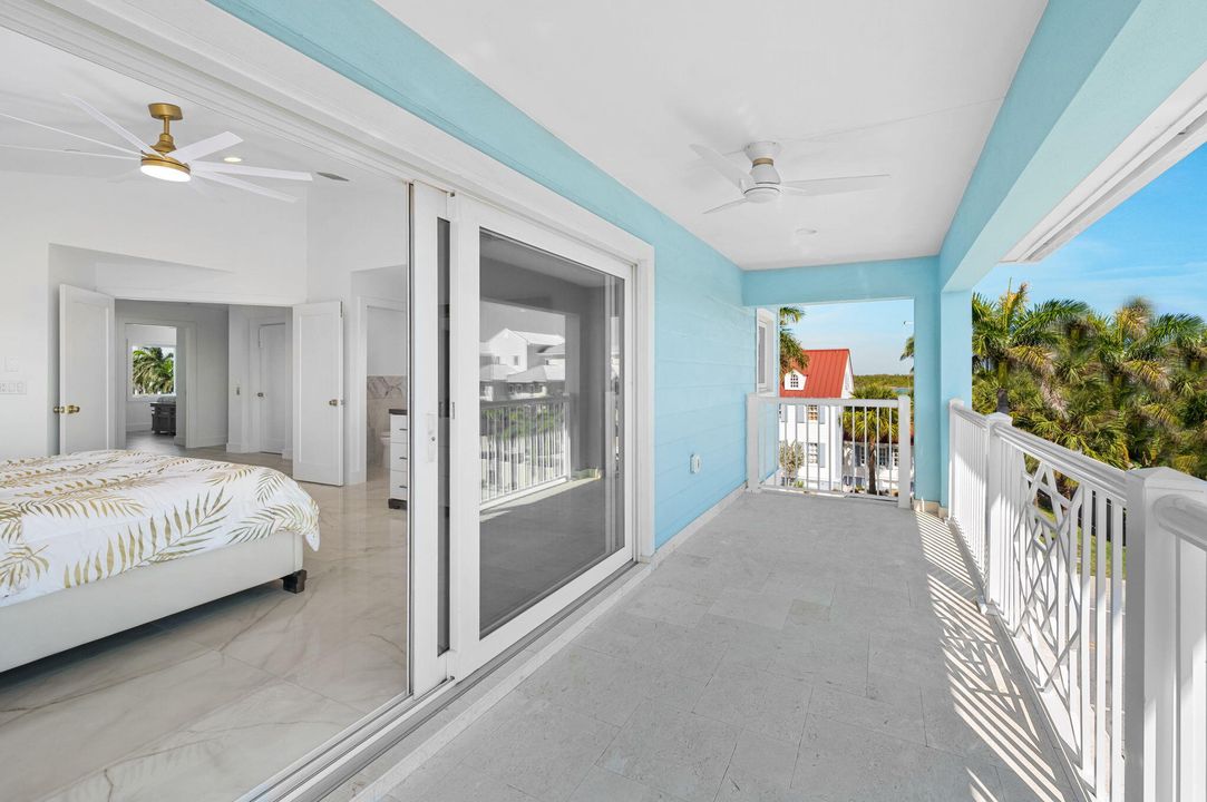 For Sale: $2,999,999 (3 beds, 4 baths, 3022 Square Feet)