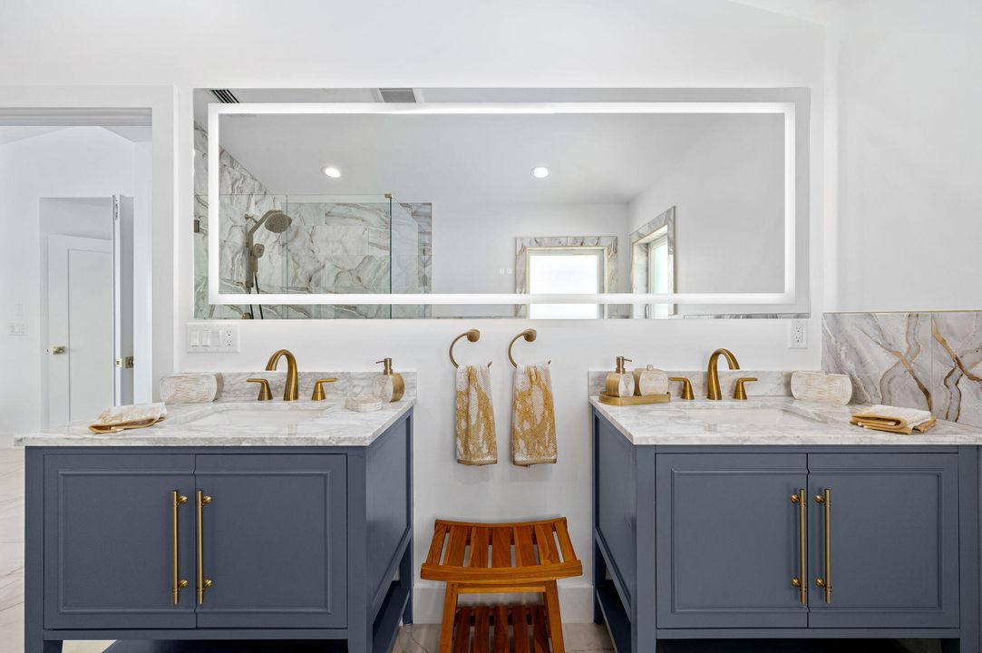 For Sale: $2,999,999 (3 beds, 4 baths, 3022 Square Feet)