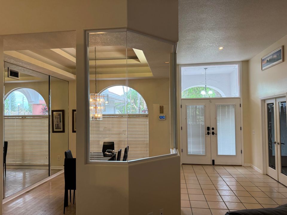 En Renta: $3,100 (3 camas, 2 baños, 1984 Pies cuadrados)