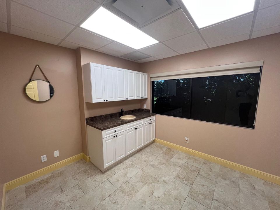 На продажу: $365,000 (0 спален, 0 ванн, 765 Квадратных фут)