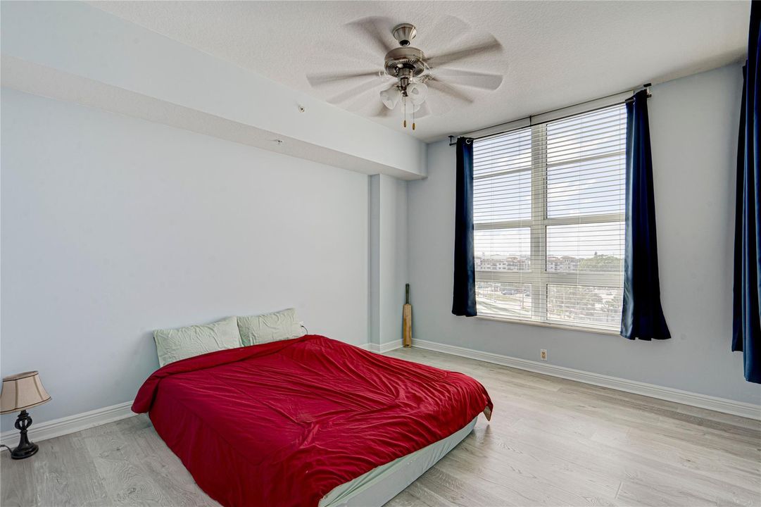 На продажу: $265,000 (1 спален, 1 ванн, 820 Квадратных фут)