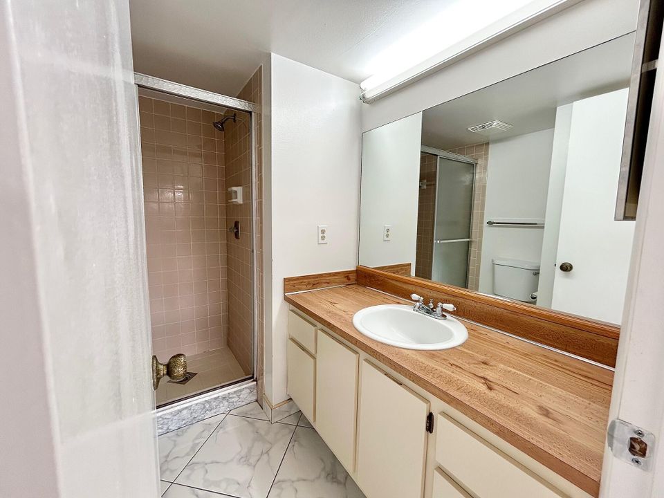 En Venta: $75,000 (2 camas, 2 baños, 1020 Pies cuadrados)