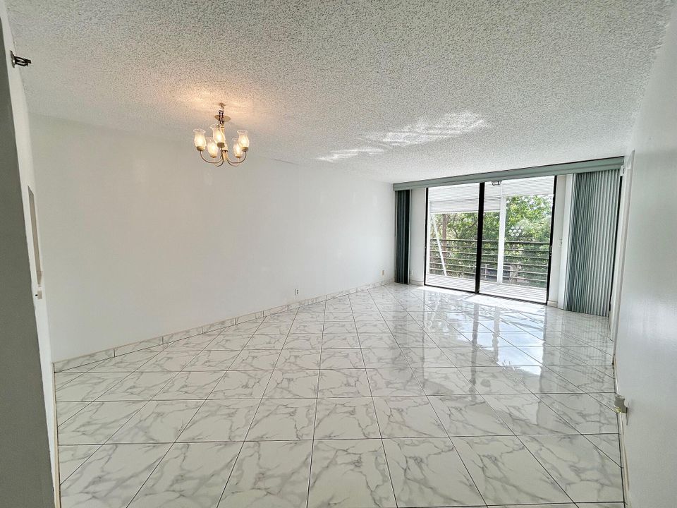 En Venta: $75,000 (2 camas, 2 baños, 1020 Pies cuadrados)