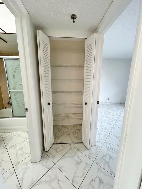 En Venta: $75,000 (2 camas, 2 baños, 1020 Pies cuadrados)