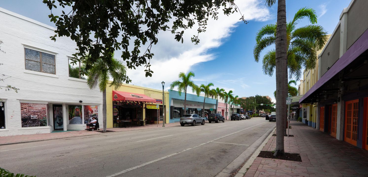 待售: $350,000 (2 贝兹, 1 浴室, 567 平方英尺)