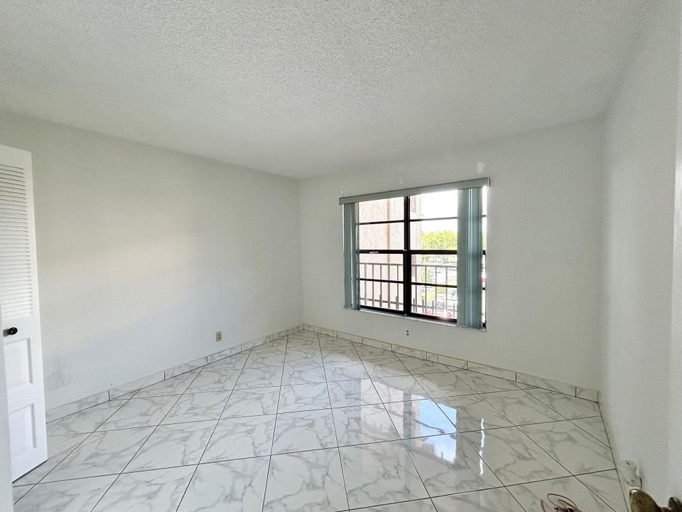 En Venta: $75,000 (2 camas, 2 baños, 1020 Pies cuadrados)