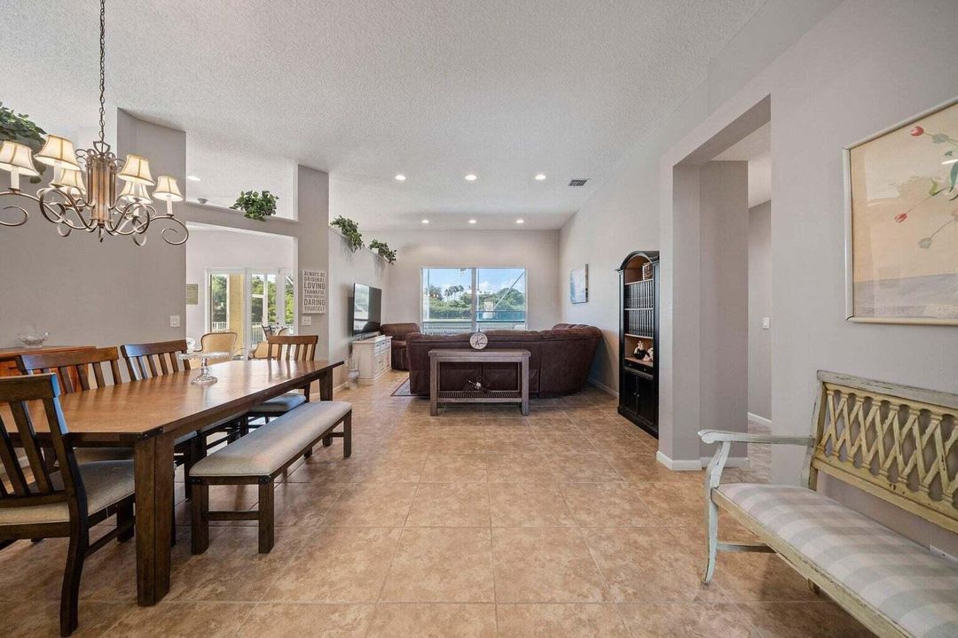 For Rent: $5,500 (3 beds, 2 baths, 2497 Square Feet)