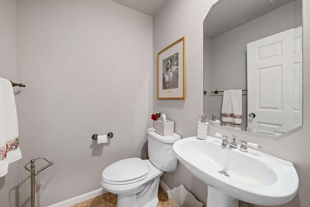 For Rent: $5,500 (3 beds, 2 baths, 2497 Square Feet)