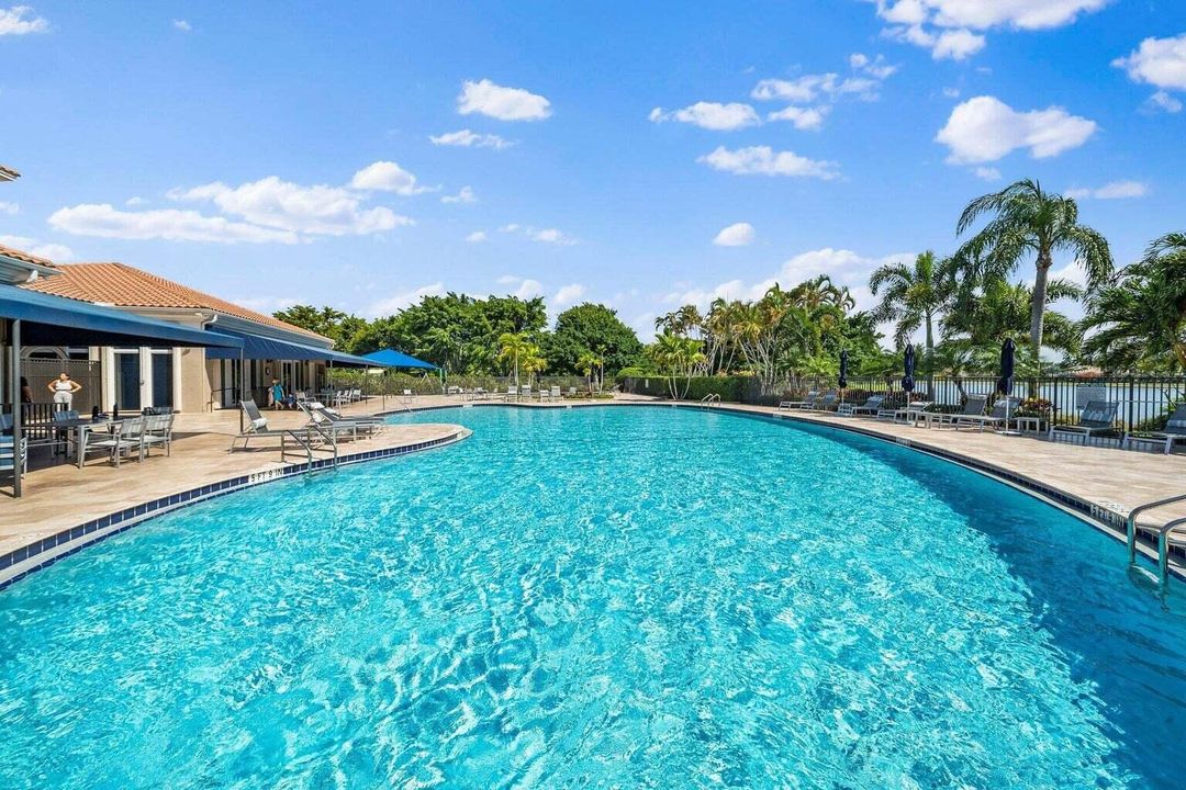 For Rent: $5,500 (3 beds, 2 baths, 2497 Square Feet)